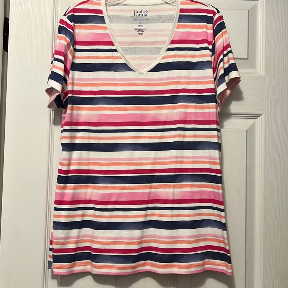 Croft and Barrow pretty striped v neck tee